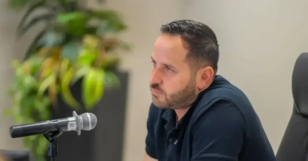 Jacobo Rodríguez alerta sobre el transporte ilegal que afecta la economía de la región.