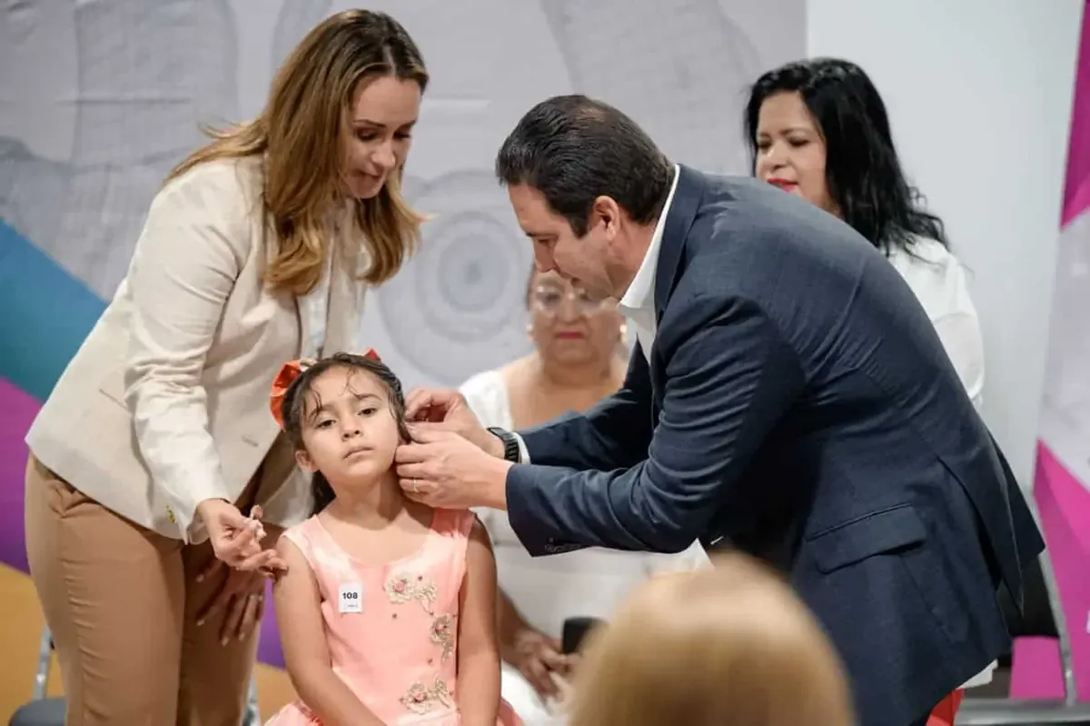 Javier Díaz González y Luly López Naranjo impulsan programa de apoyo para mejorar la calidad de vida de los beneficiarios.