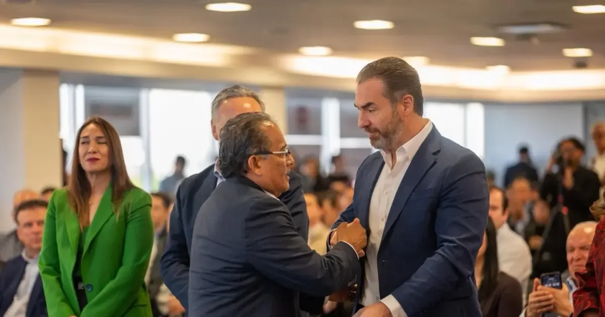 Alcaldes del PRI-PAN y Morena exigen inclusión de adeudos en el Presupuesto 2025.