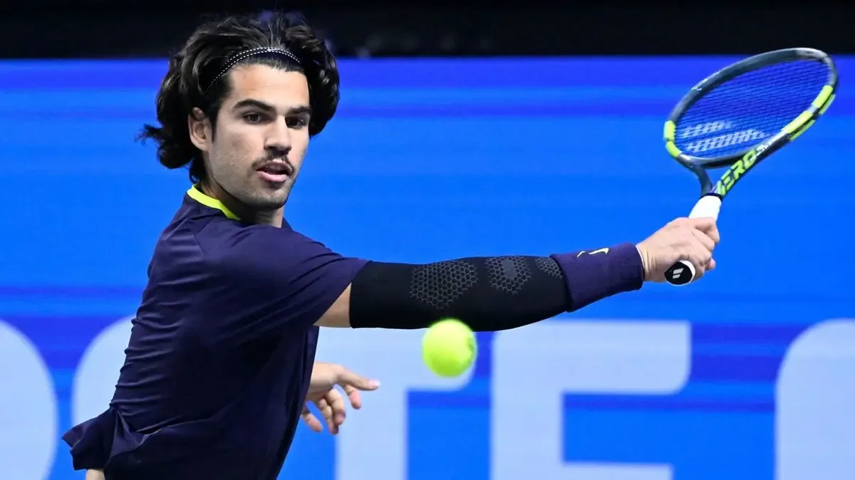 La victoria de Alcaraz le permite avanzar a los cuartos de final en el ATP de Viena.