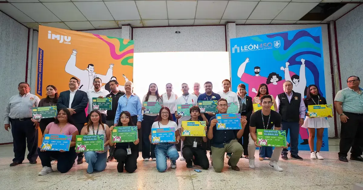 La presidenta municipal promueve el talento juvenil mediante becas de corresponsabilidad social.
