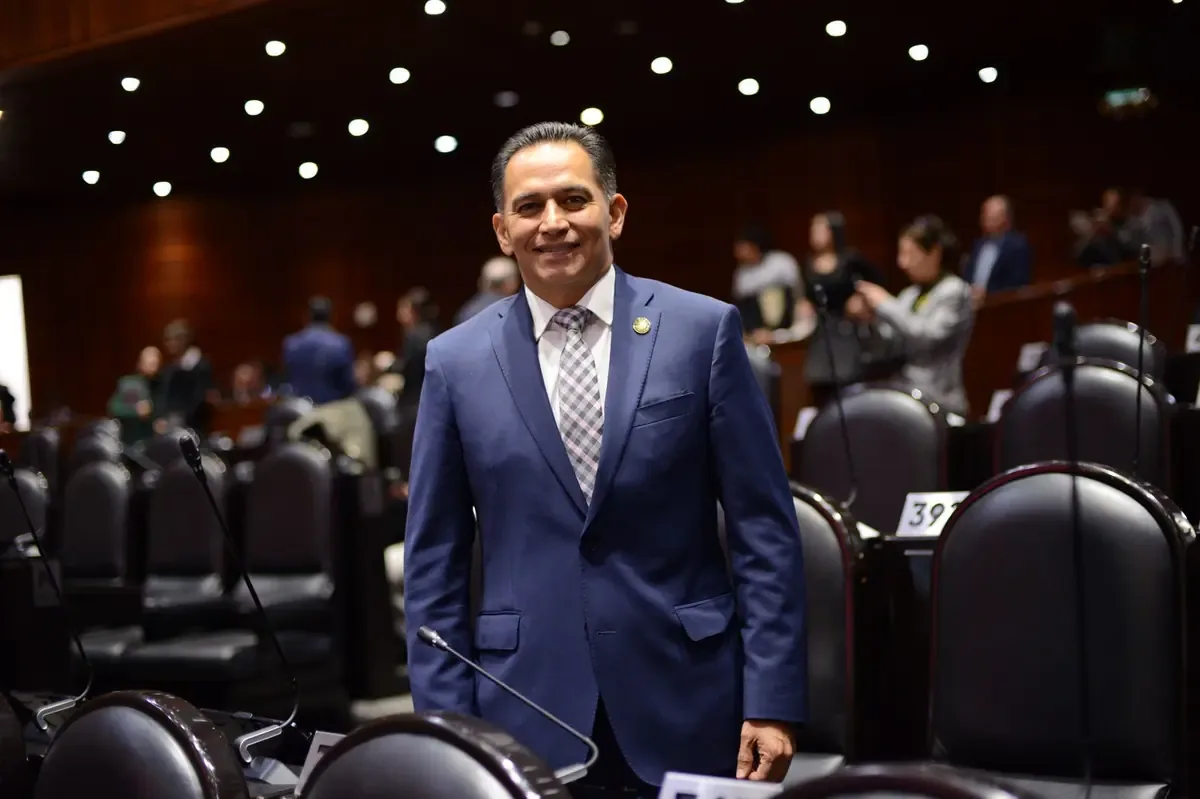 La decisión permitirá a Pérez Cuéllar enfocarse en la organización política de Morena en el estado.