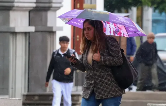 Protección Civil instruye a la población a tomar precauciones ante el mal tiempo que se avecina.