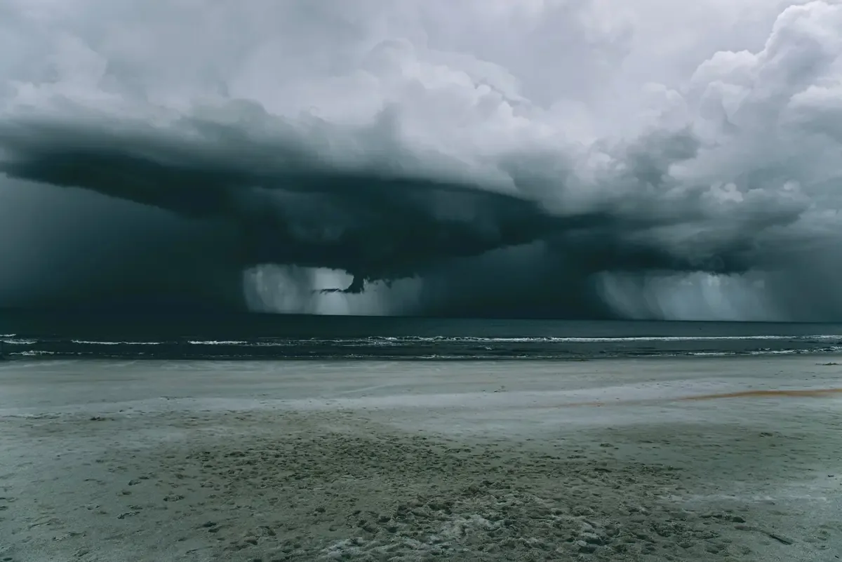 La depresión tropical 'Bertha' podría generar marejadas y lluvias intensas en varios estados de EE. UU.