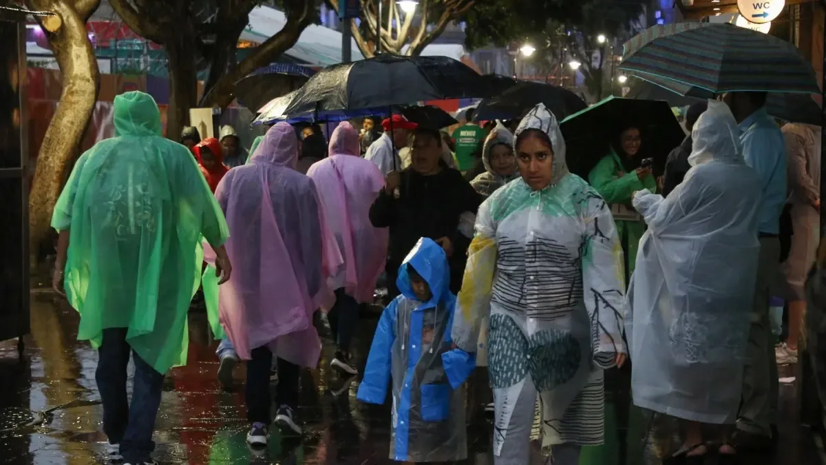 Las autoridades pronostican lluvias intensas y prolongadas en la capital mexicana.
