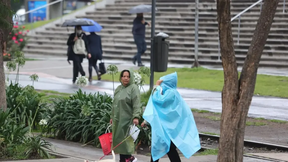 Se pronostican contrastes climáticos significativos en todo el territorio nacional, con alertas de calor y lluvias intensas.