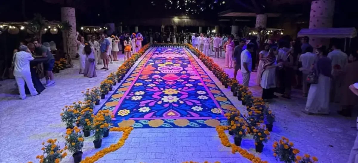 El monumental tapete destaca la riqueza cultural de Guanajuato en un evento emblemático.