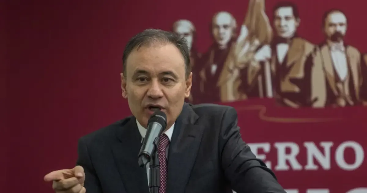 El gobernador de Sonora asegura que no tiene investigaciones en su contra.