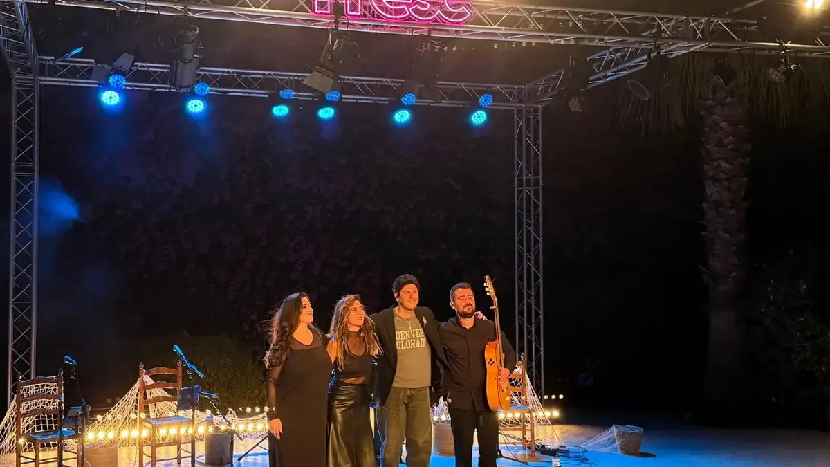 El cantante presentó su nuevo álbum en un recital lleno de conexión y energía.