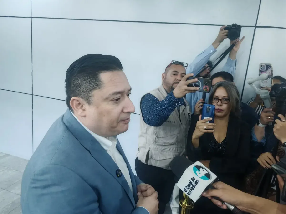 Alfredo Chávez critica el Plan B y promete una reforma que fortalezca la democracia.
