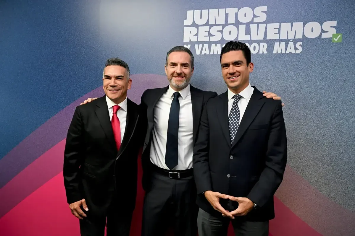La coincidencia entre líderes partidarios desata especulaciones sobre una futura unión electoral en Chihuahua.
