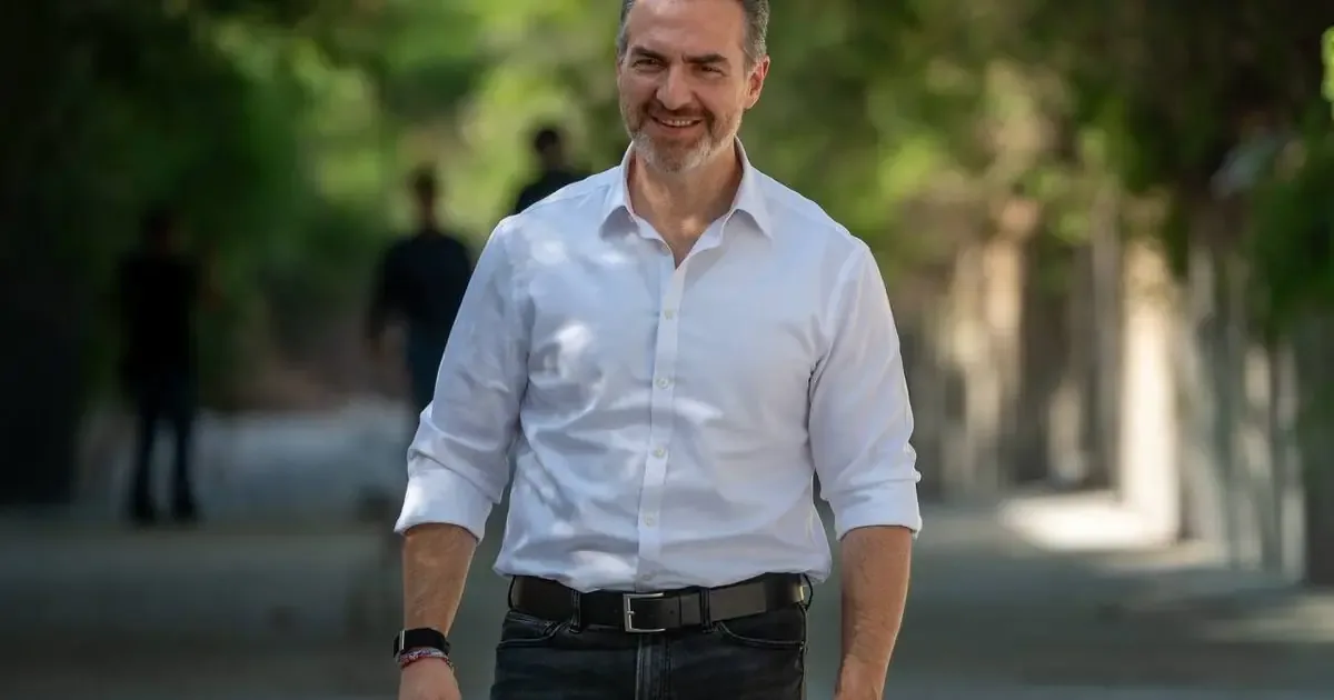 La coalición entre PAN y PRI es vista como un intento de superar la crisis electoral que enfrentan ambos partidos.