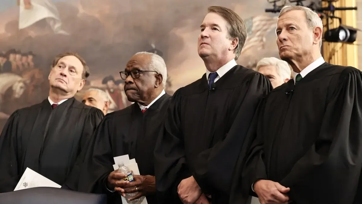 Samuel Alito expresó su preocupación por la presión política sobre la Corte Suprema y su impacto en las decisiones judiciales.