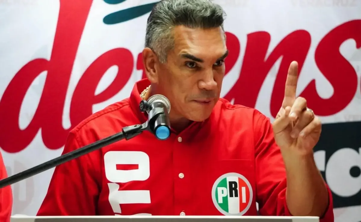 La reacción de Alito Moreno al nuevo libro de AMLO refleja tensiones políticas en México.