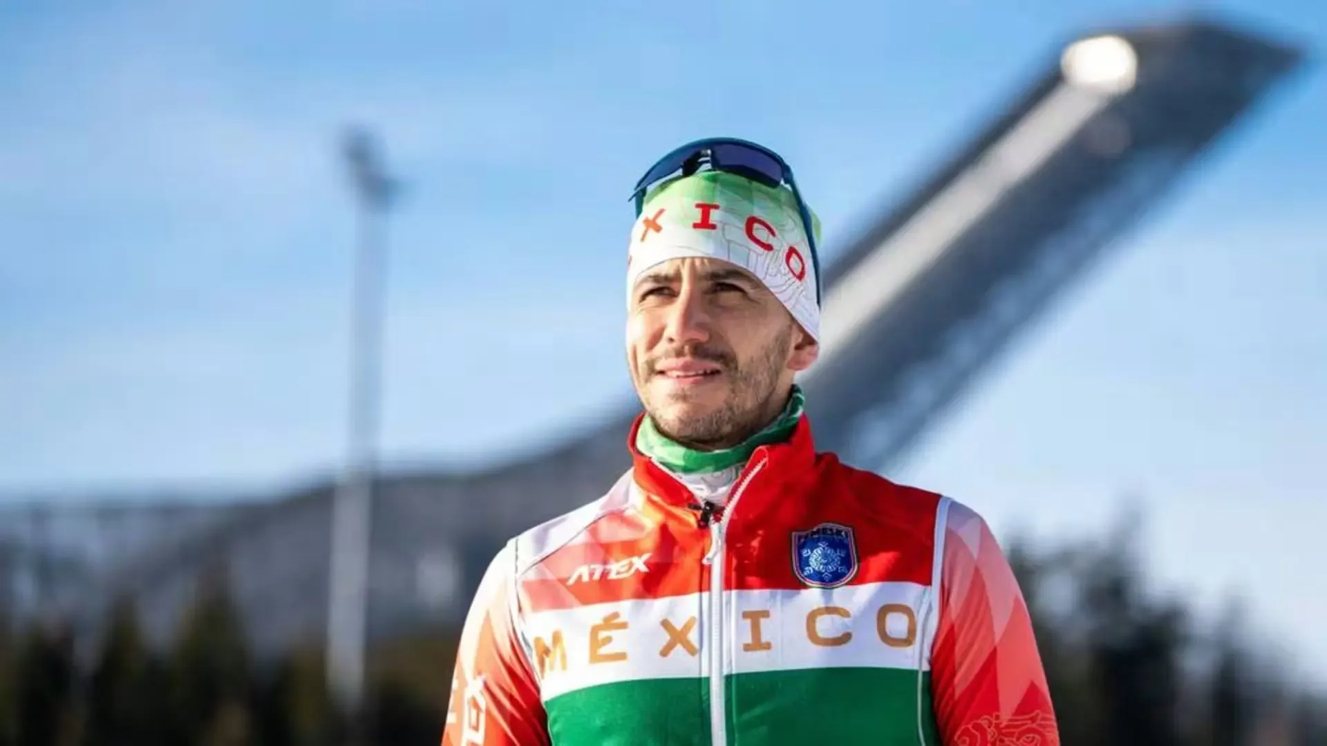 Allan Corona, esquiador de fondo de Tijuana, representando a México en los Olímpicos.