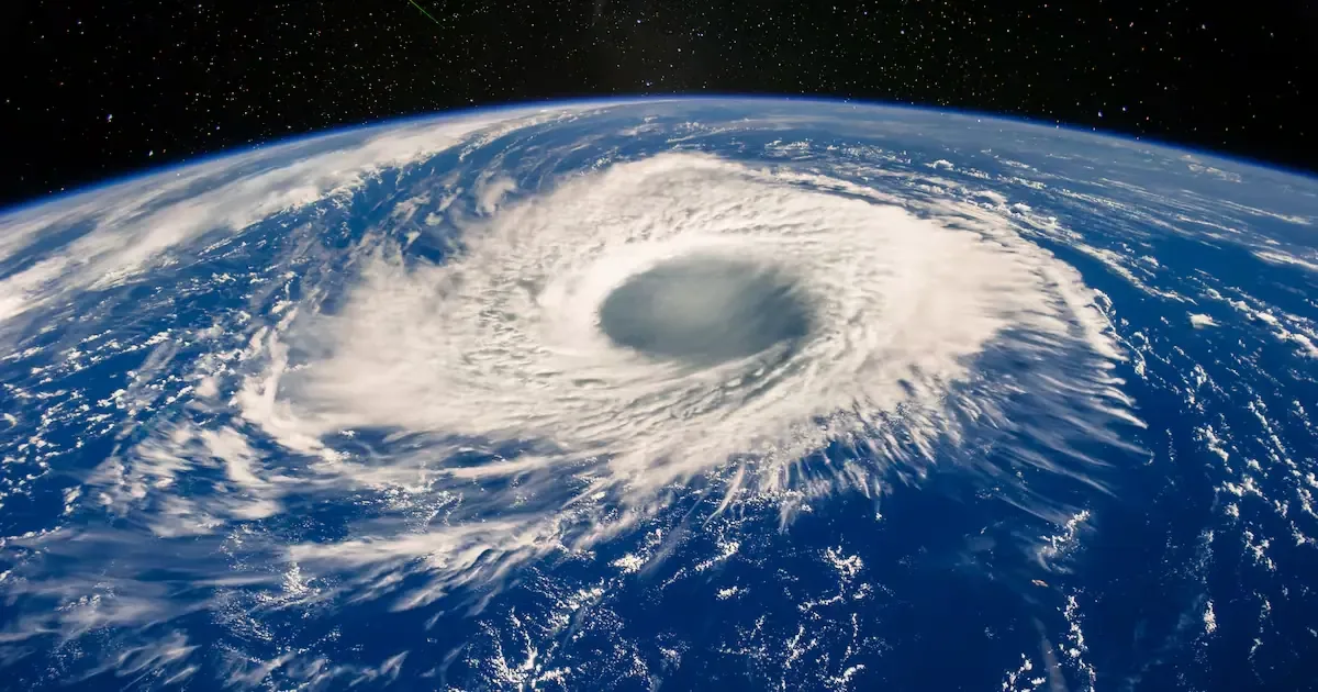 El ciclón tropical Amanda se acerca a las costas de Baja California, con alta probabilidad de desarrollo.