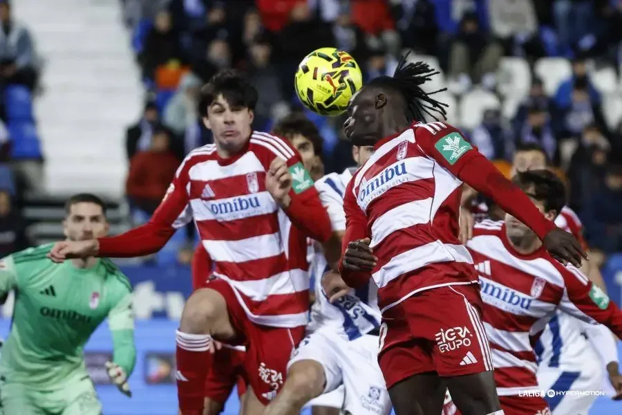 Ambos equipos buscan alejarse de la zona de descenso en este partido clave de La Liga Hypermotion.