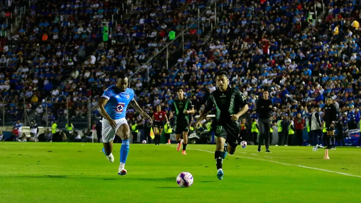 Ambos equipos intentan recuperar posiciones en el torneo Clausura tras recientes derrotas.