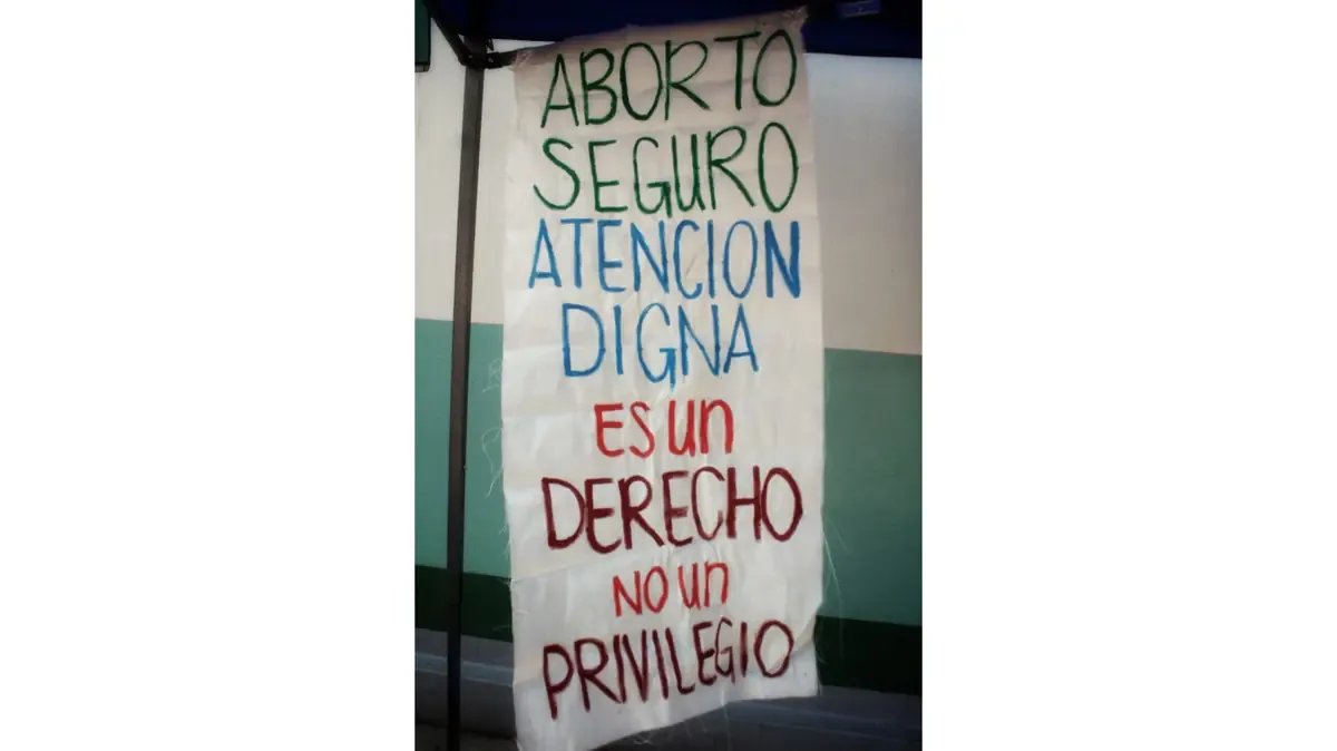 Amnistía Internacional busca educar a la población sobre el acceso al aborto legal y seguro en Baja California.
