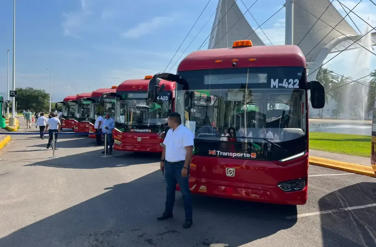 Familias jaliscienses tienen más tiempo para registrar a sus hijos en programa de transporte, ahora hasta el 31 de agosto de 2026.