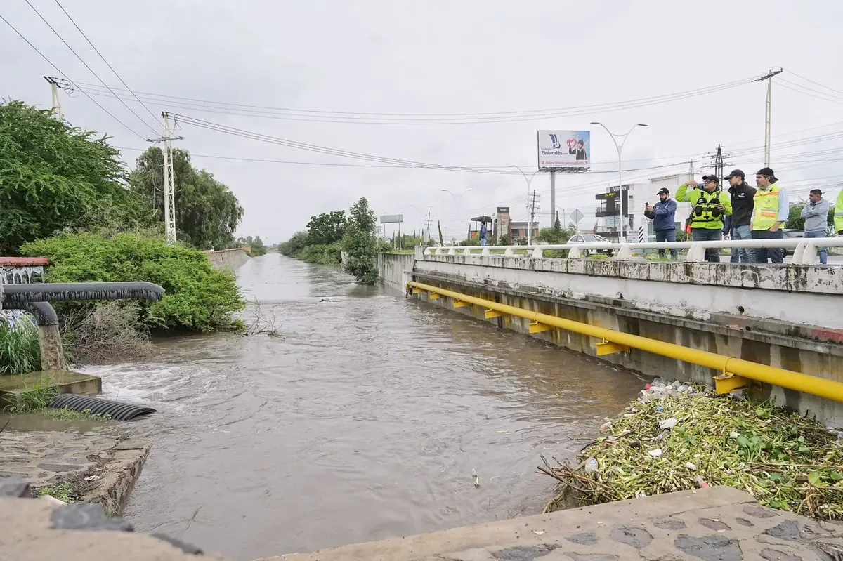 La nueva infraestructura ayudará a prevenir inundaciones en la zona y mejorar el drenaje pluvial.