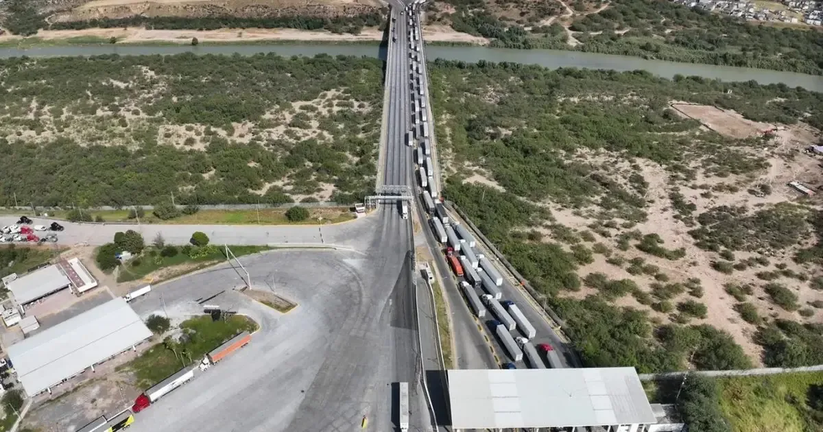 La concesión del puente se extiende hasta 2056 para impulsar la competitividad del comercio en la frontera.