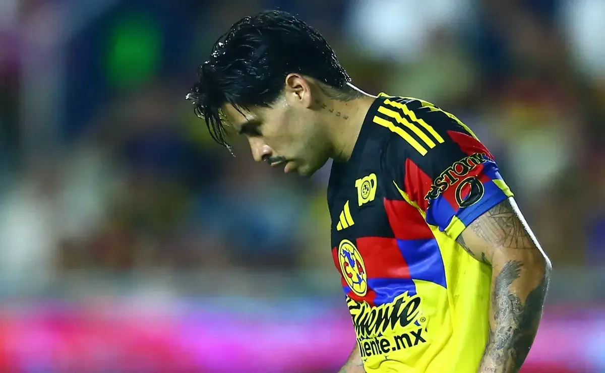 El Club América busca aliviar su situación financiera mediante la salida de Víctor Dávila a Colo-Colo.