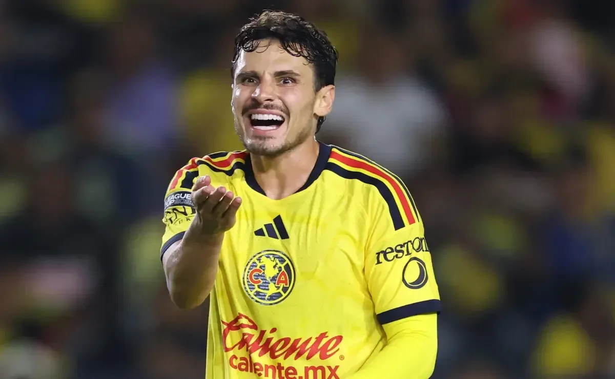 Raphael Veiga destaca en América, pero busca regresar a Palmeiras tras su préstamo.