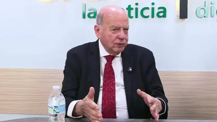 Insulza advierte sobre la disminución de la integración y polarización en la región.