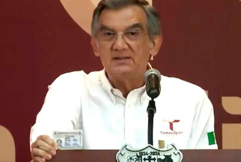 El gobernador de Tamaulipas desmiente rumores sobre vínculos con el crimen organizado y asegura que su visa es válida.