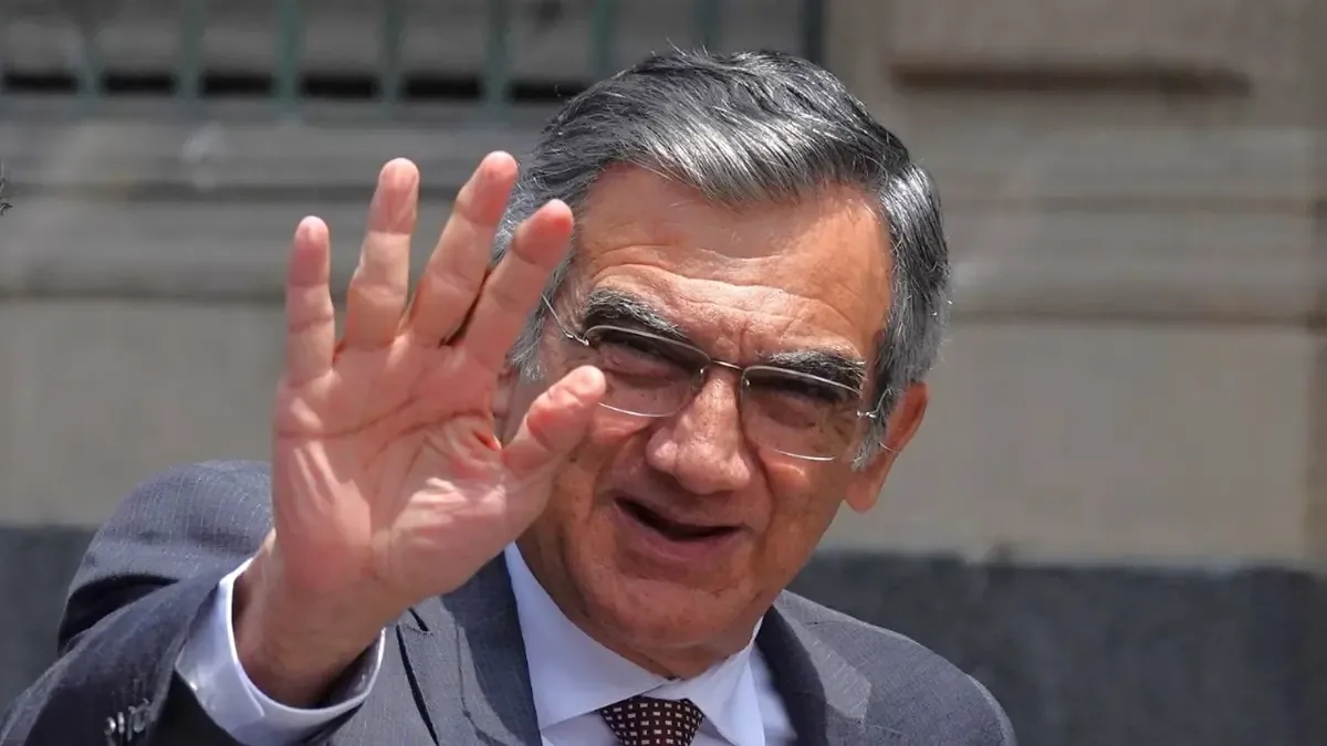 El gobernador de Tamaulipas califica de falsedades los reportes sobre su persona.