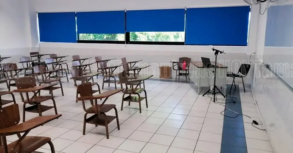 El gobernador presenta proyectos estratégicos para fortalecer la región y el bienestar social.