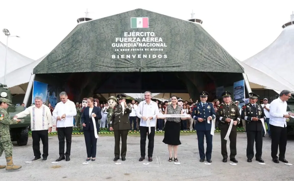 La exposición busca fortalecer la relación entre las Fuerzas Armadas y la sociedad.