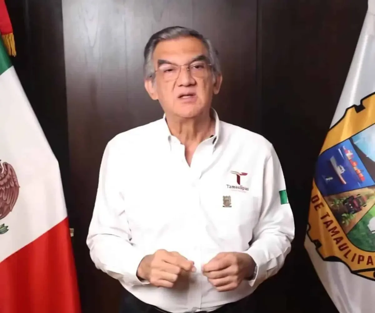 El gobernador de Tamaulipas califica de falsas las acusaciones y exige aclaraciones.