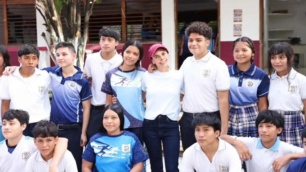La alcaldesa busca fortalecer la economía familiar y promover la educación en jóvenes cancunenses.