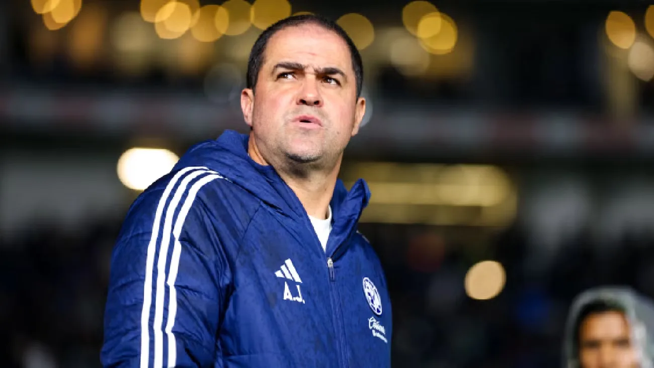 André Jardine durante la conferencia de prensa tras la derrota ante San Luis.