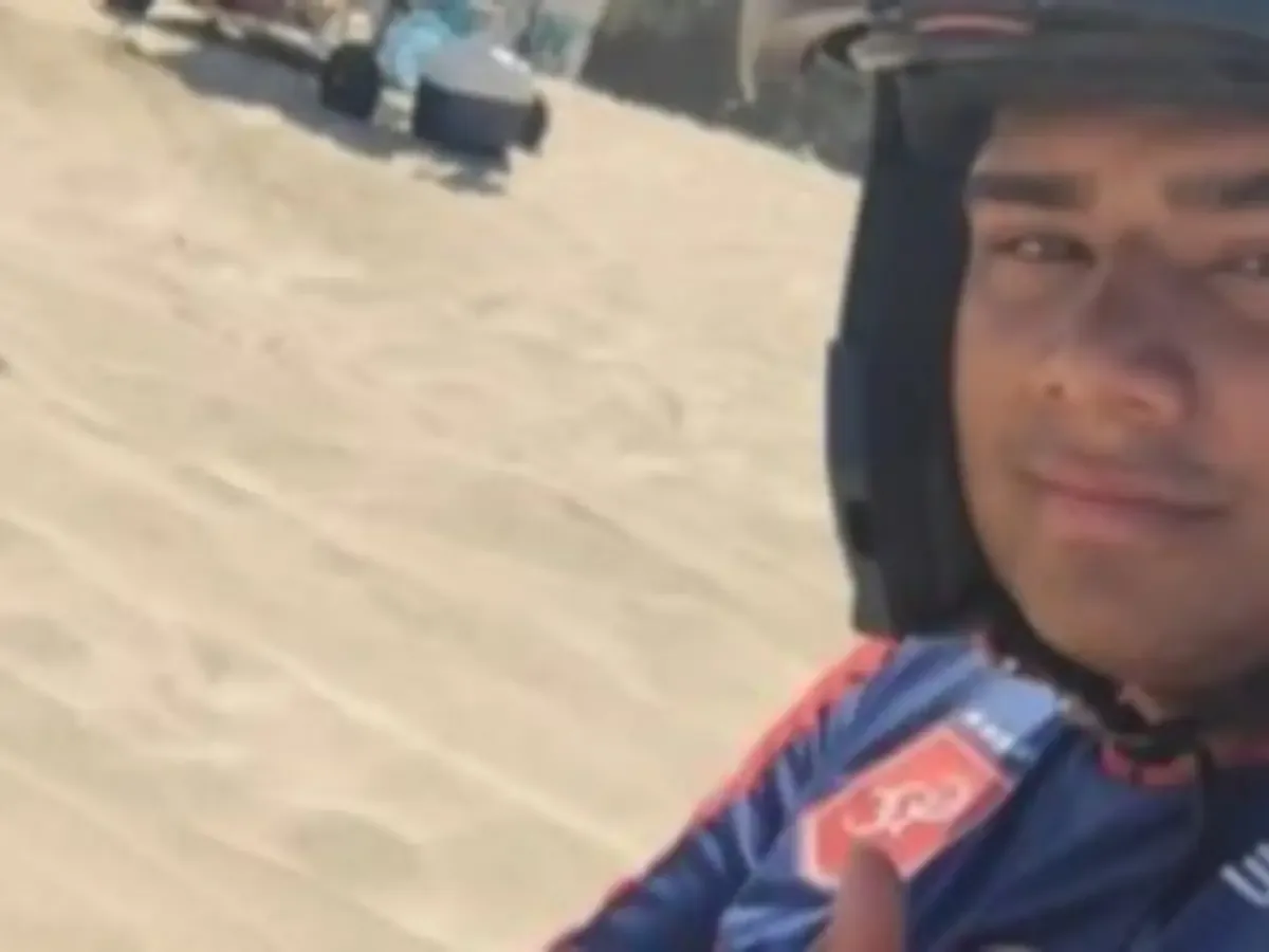 Andrés Alberto Alemán falleció tras un accidente en una zona de riesgo durante un evento de motociclismo.
