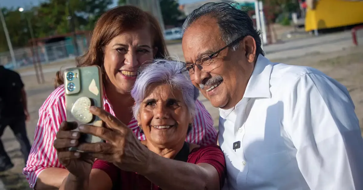 Andrés Mijes busca mejorar la comunicación entre autoridades y ciudadanos tras escuchar inquietudes en recorridos por Nuevo León.