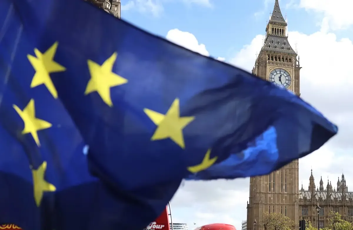 El primer ministro laborista plantea un diálogo sobre la migración y su impacto tras el Brexit.
