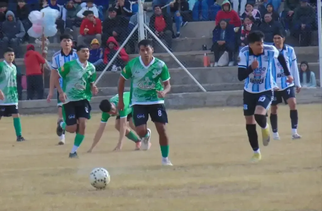 La victoria ante Joaquín Víctor González permite a Anguinán mantener su liderazgo en el campeonato regional.