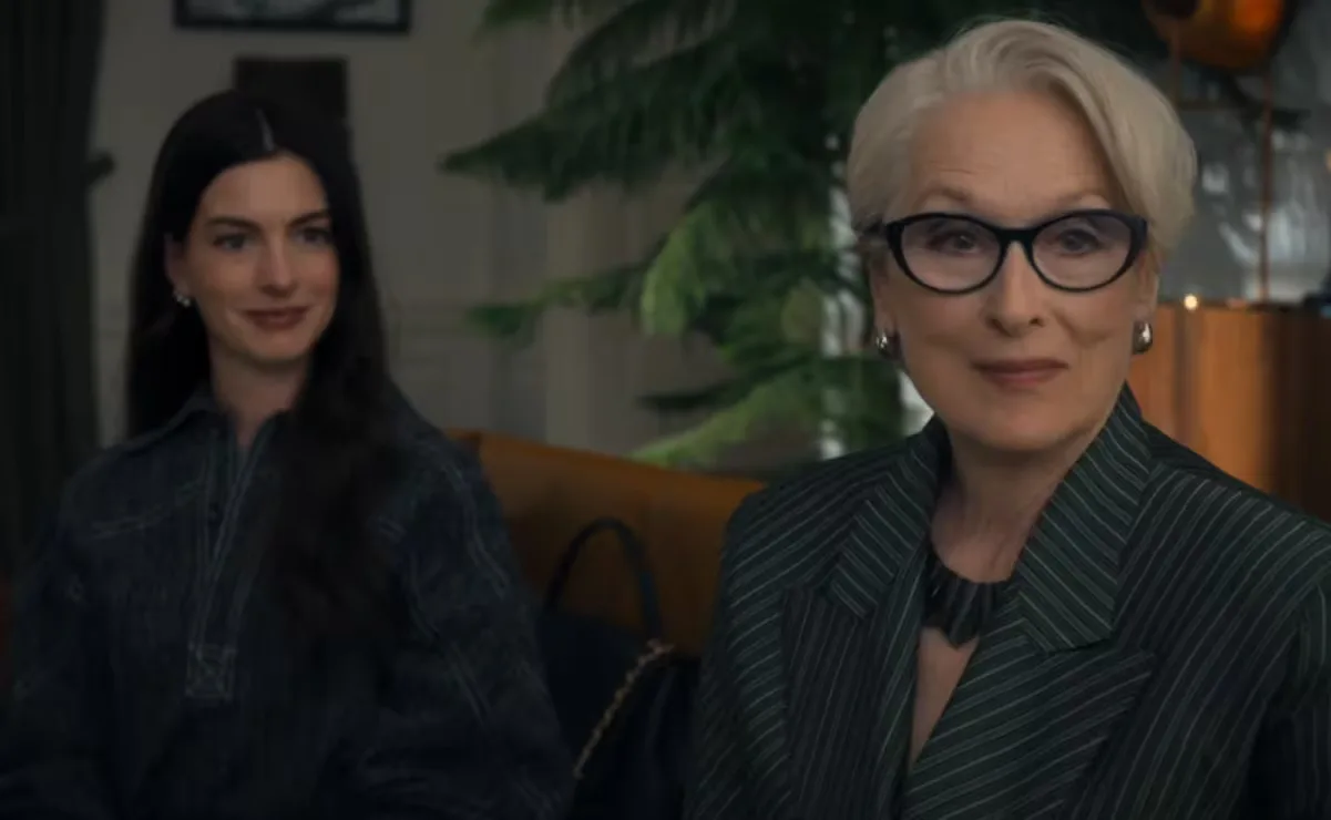 Anne Hathaway promueve un reto de estilo para el estreno de su nueva película.