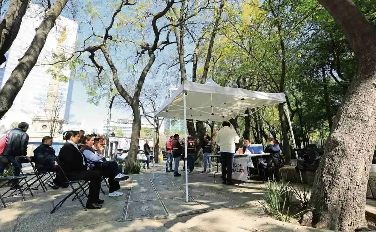 Ante la alta demanda, se implementa un QR para localizar sitios de vacunación en la capital.