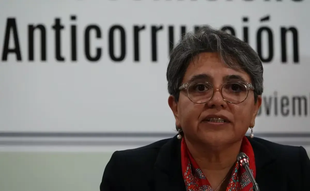 La Secretaría Anticorrupción sancionó a funcionarios por cometer faltas administrativas graves en diversas instituciones.