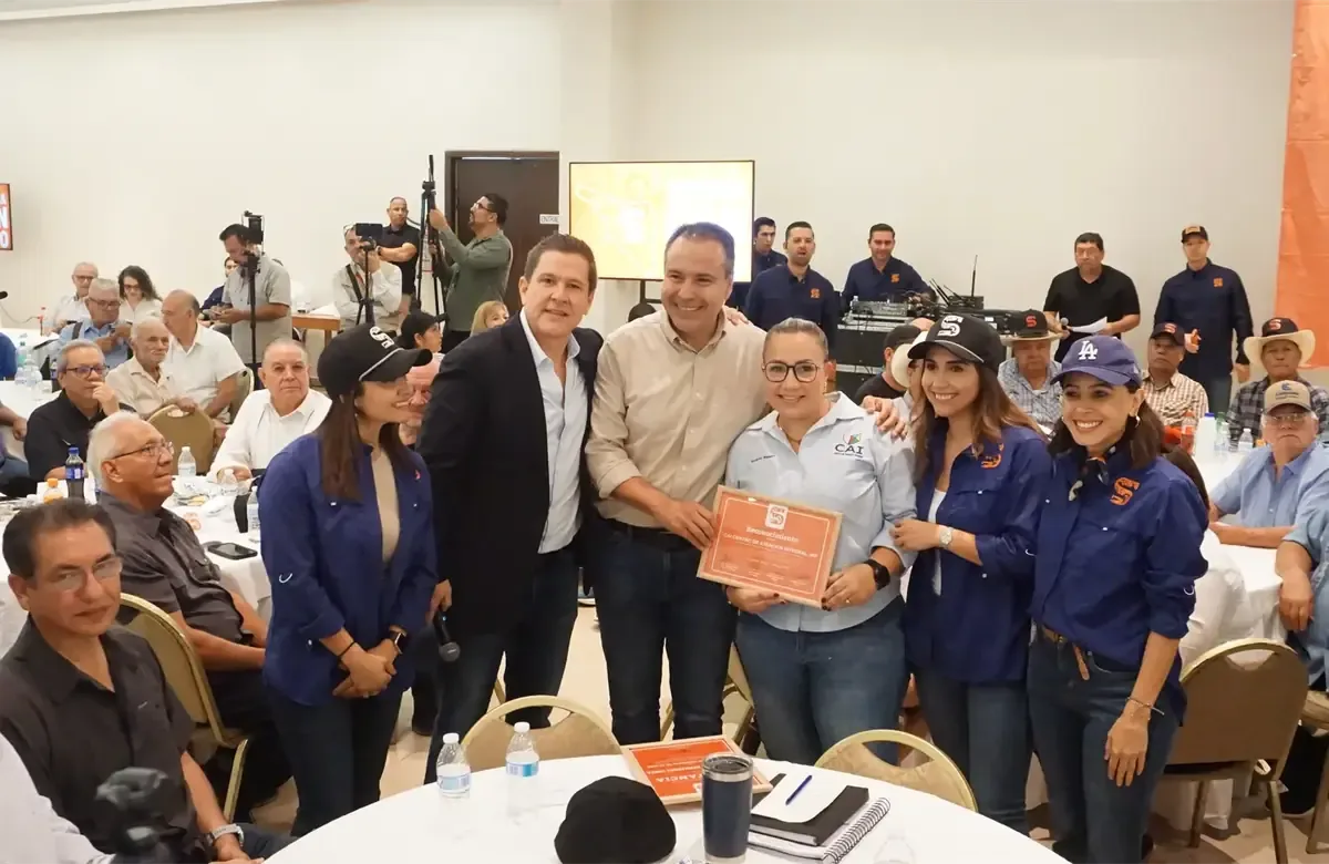 El alcalde de Hermosillo destaca la labor altruista de organizaciones en Cajeme durante un conversatorio.