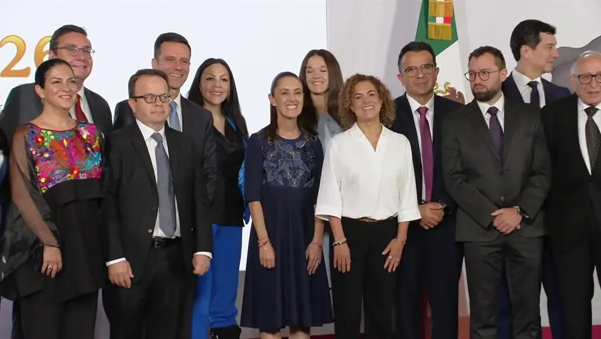 La presidenta Claudia Sheinbaum impulsa proyectos para modernizar plantas y fortalecer la producción de medicamentos en México.