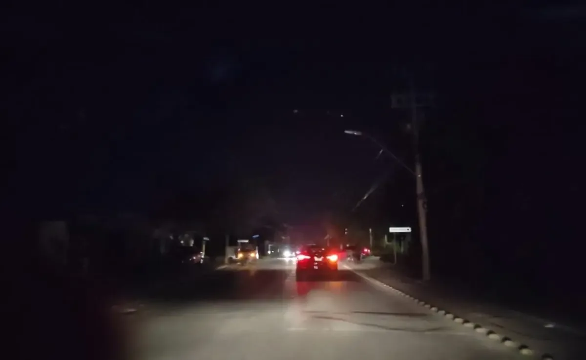 La interrupción del suministro eléctrico generó congestión vial y falta de agua en Yucatán.