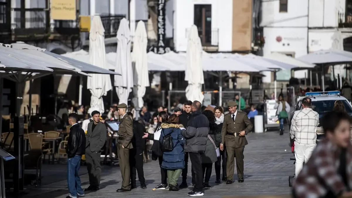 La ocupación del 100% por la jura de bandera genera desplazamiento a ciudades cercanas.