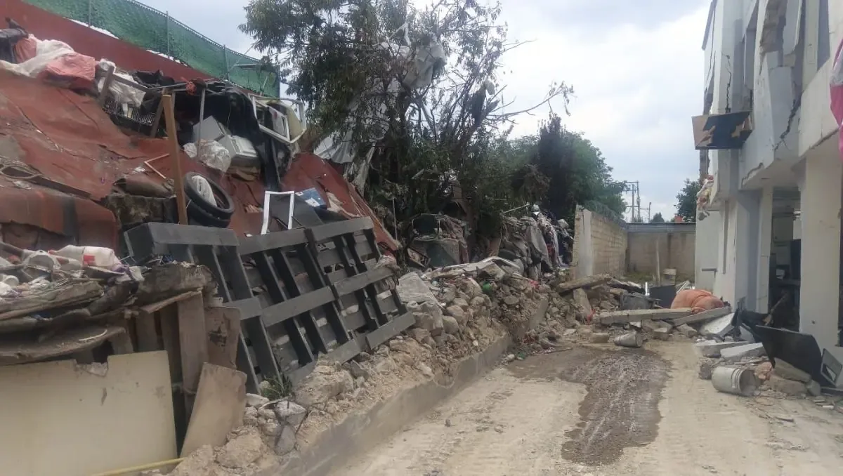 Toluca continúa labores de asistencia tras explosión que afectó a 48 hogares.