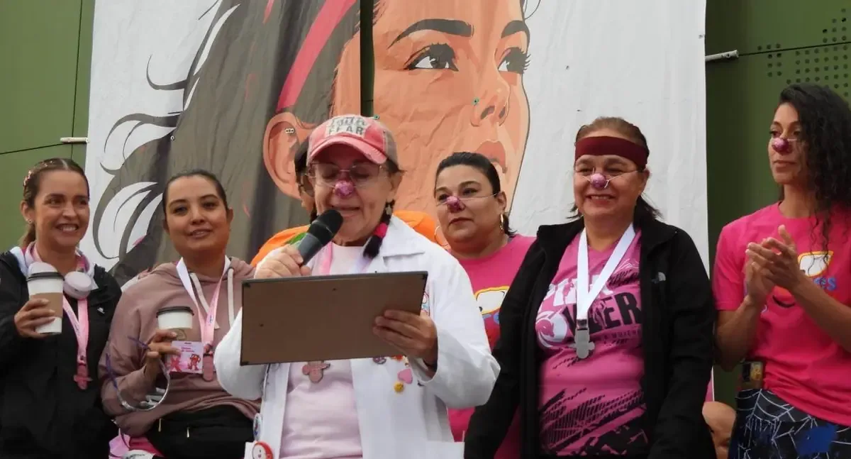 La asociación pide apoyo constante para pacientes con cáncer en lugar de limitarse a octubre.
