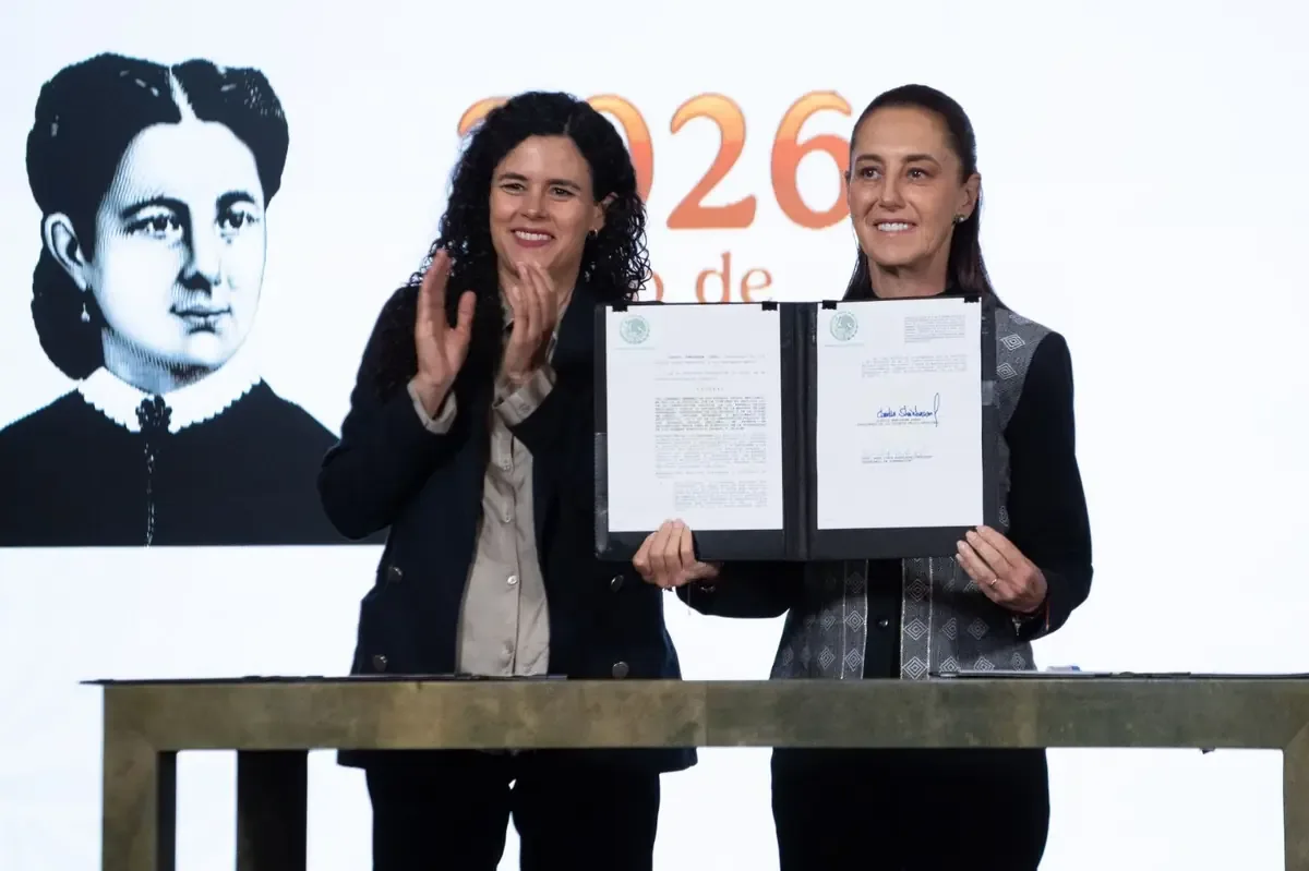 La reforma excluye a quienes deseen postularse a la Presidencia o gubernaturas si tienen doble nacionalidad.